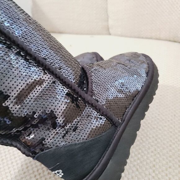 UGG Classic Short 'Sparkle' - Picture 7 of 10